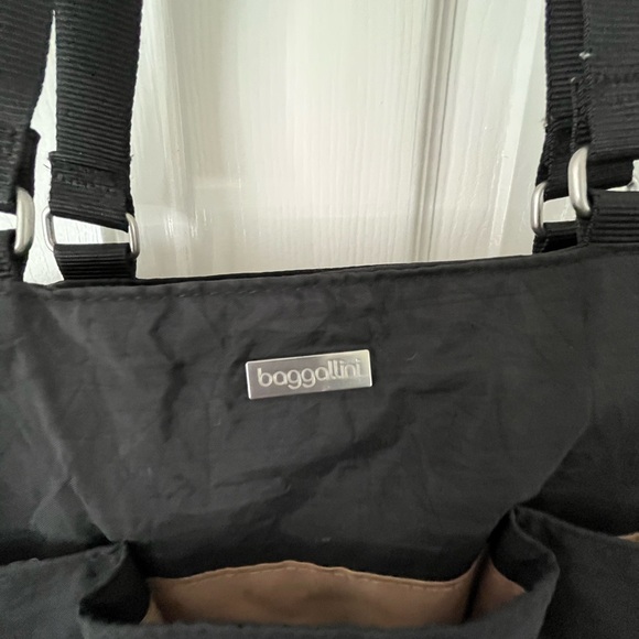 Baggallini Shoulder Bag Black - Picture 3 of 6